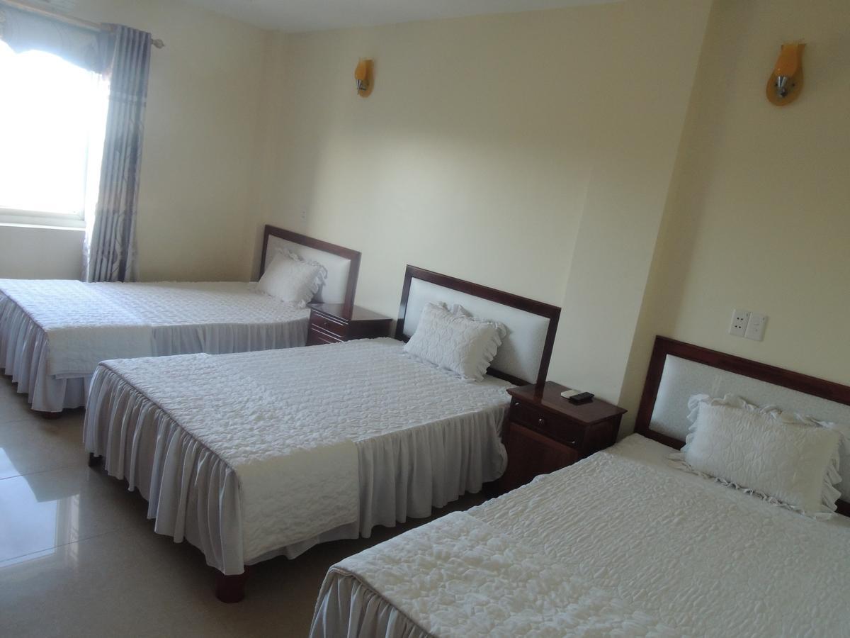 Ngan Ha Hotel Донг Хой Екстериор снимка