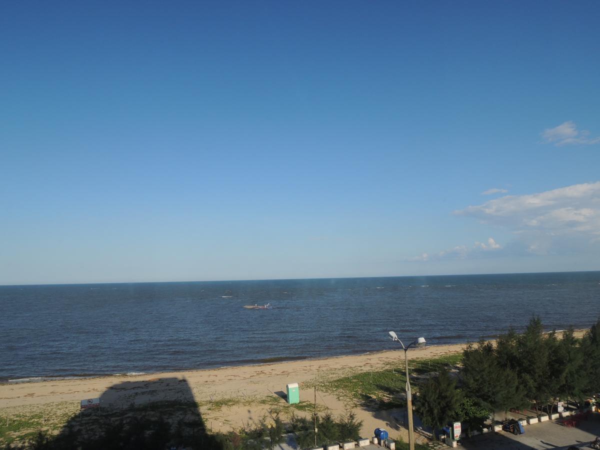 Ngan Ha Hotel Донг Хой Екстериор снимка