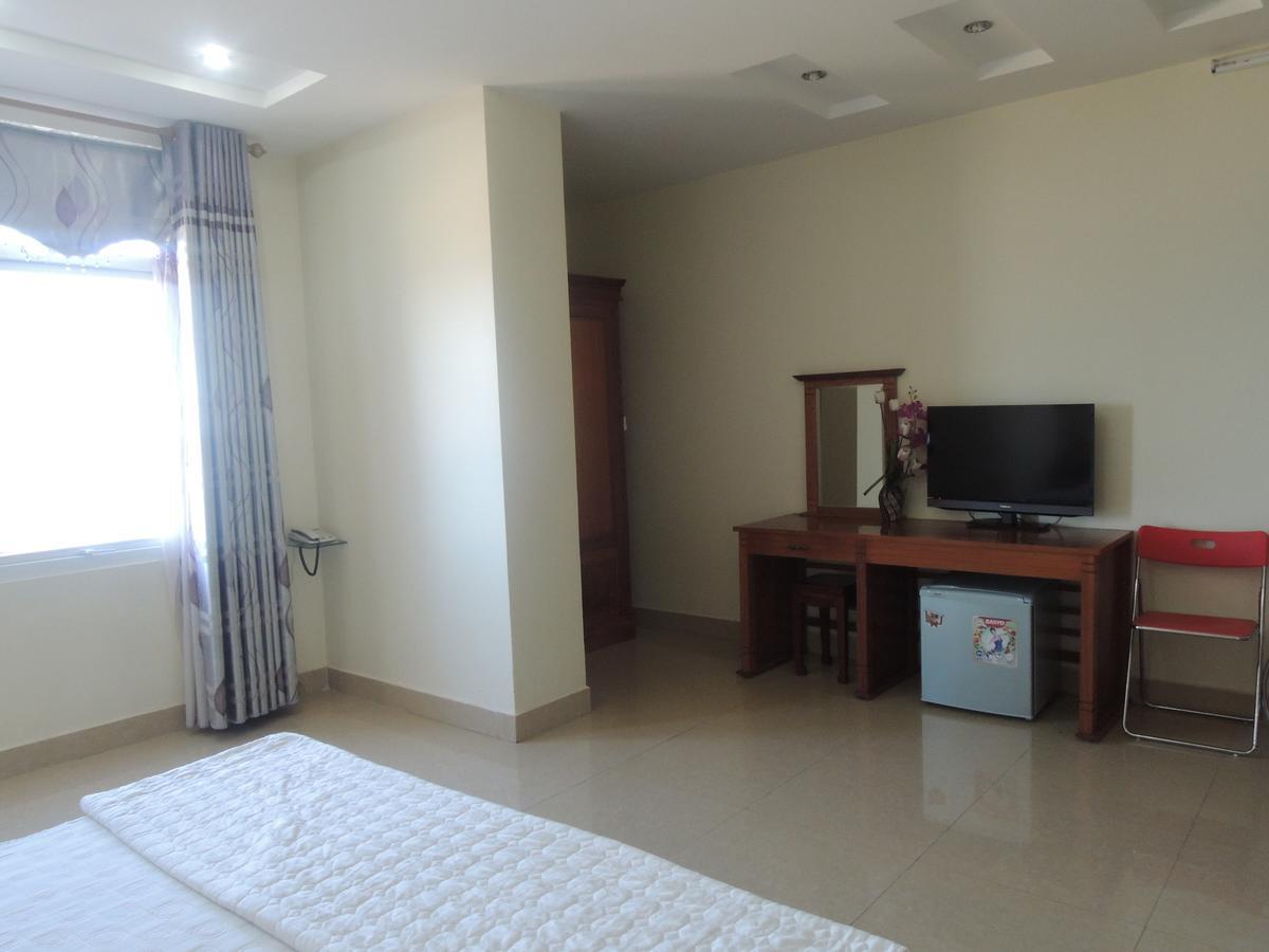 Ngan Ha Hotel Донг Хой Екстериор снимка