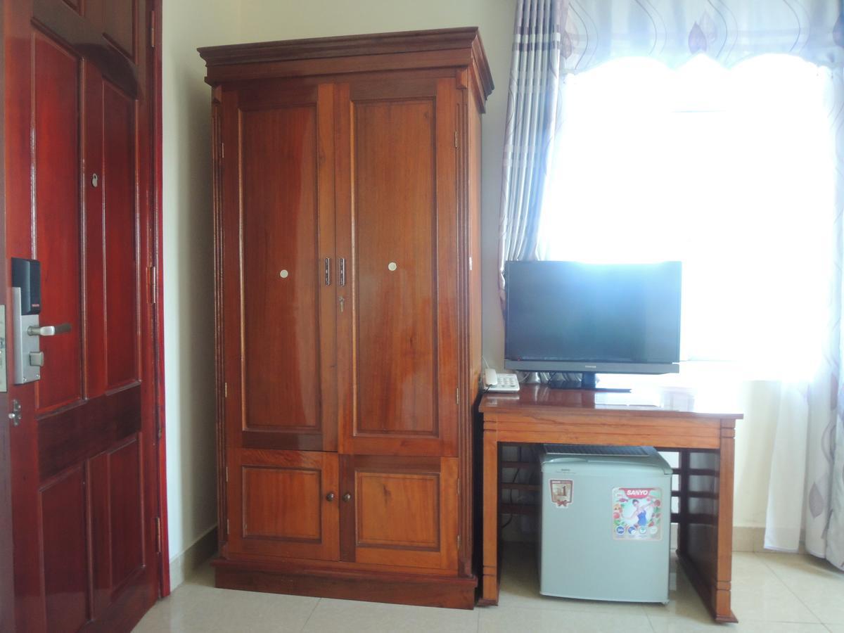 Ngan Ha Hotel Донг Хой Екстериор снимка