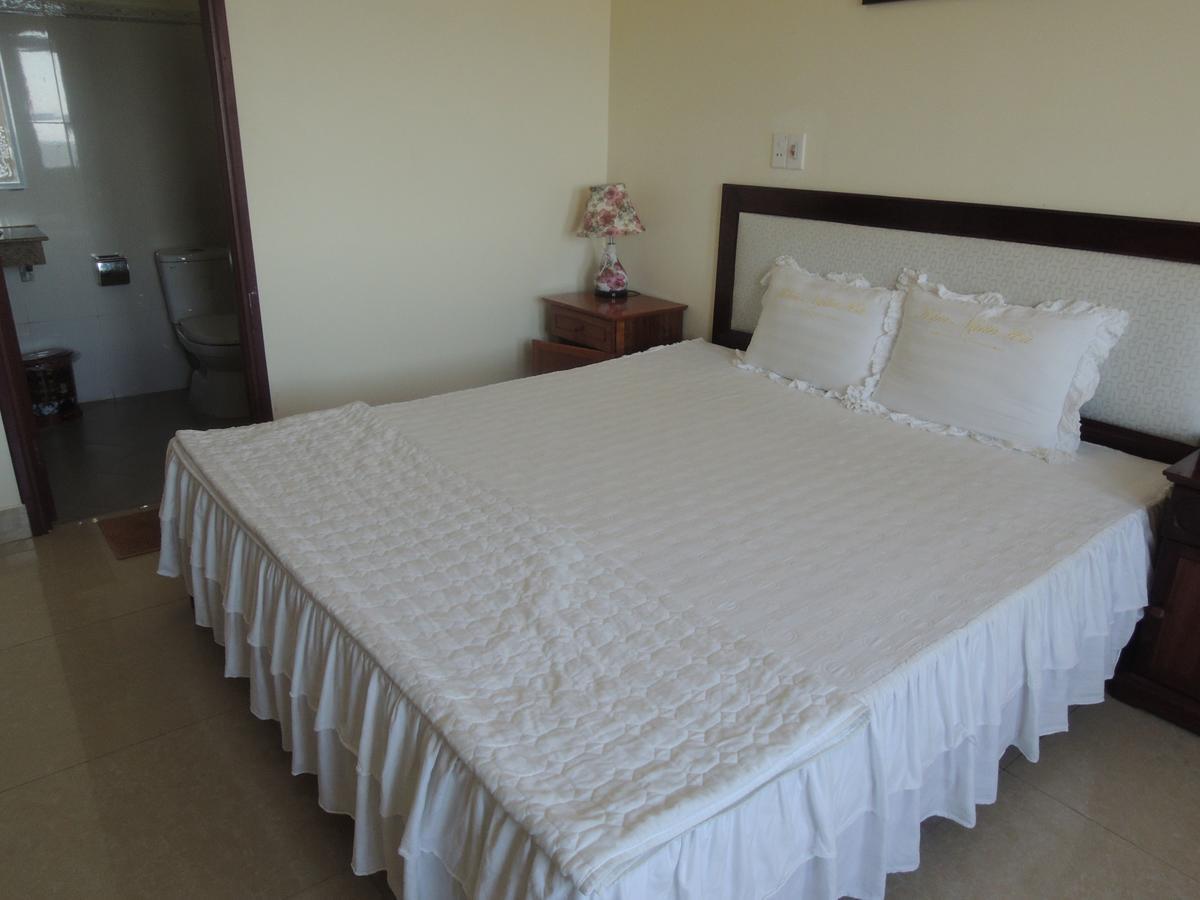 Ngan Ha Hotel Донг Хой Екстериор снимка